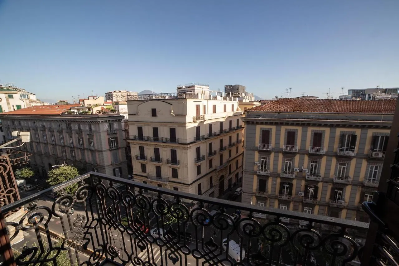 Bnb Al Centro E Meglio, Napoli Apartment Italy