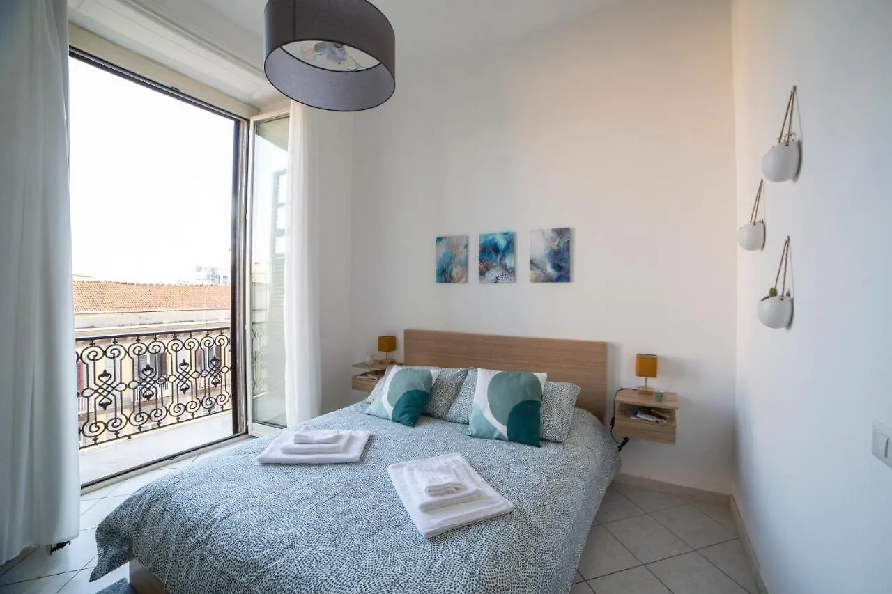 Bnb Al Centro E Meglio, Napoli location